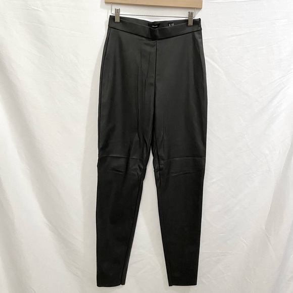 Vero Moda leather look leggings in black - Picture 4 of 8
